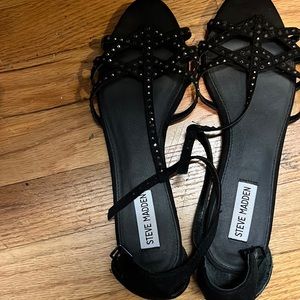 Like New! Barely wore them have to many !Steve Madden flats !